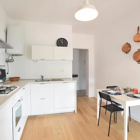 Cozy In With View Apartment Salo